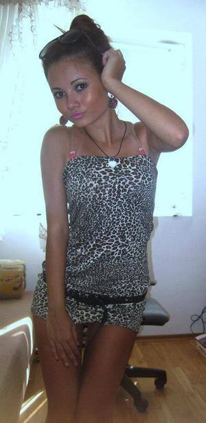 Andrea (21) | Iowa Adult Dating and Private Meetups