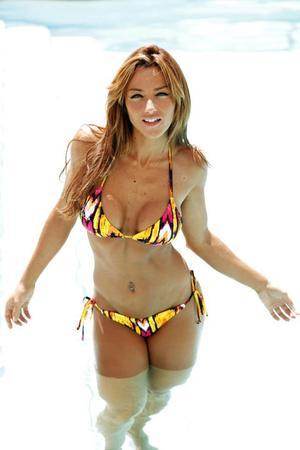 Monica, 20, profile image for New York dating page