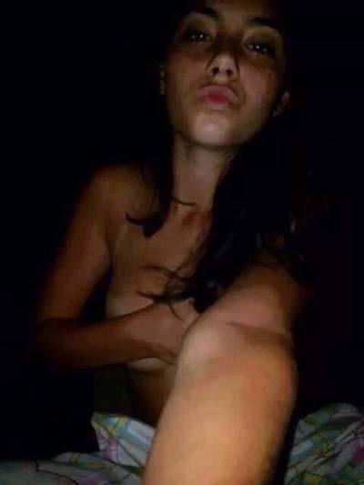 Local District Of Columbia Profile: Zoey (29) | Older Men Welcome