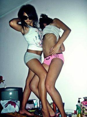 Meet Sylvia (19) from Hawaii | Explicit Casual Dating