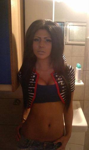 Meet Kristin (23) from Virginia | Explicit Casual Dating
