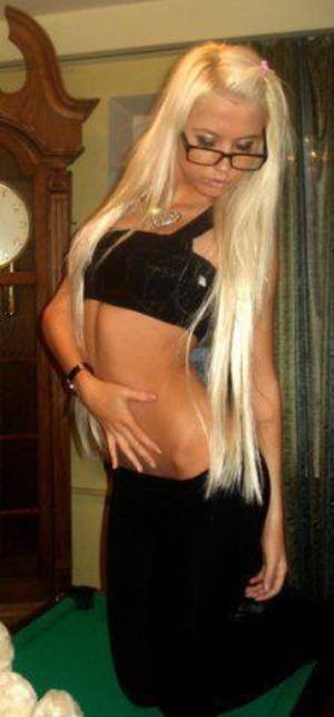 Meet Keri (18) from Illinois | Explicit Casual Dating