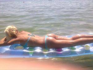 Meet Maya (20) from Tennessee | Explicit Casual Dating