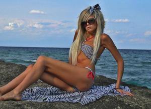 Connect with Evelyn (25) | Nebraska Adult Fun