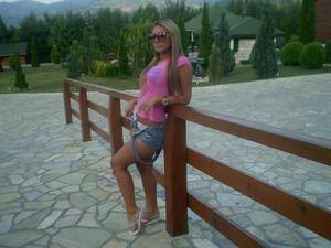 Photo of Maggie (28) from Bronx, NY dating profile
