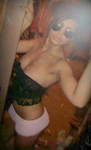 Meet Shayna (21) from Massachusetts | Explicit Casual Dating