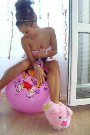 Meet Aileen (30) from North Carolina | Explicit Casual Dating