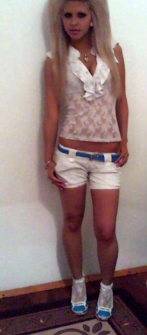 Meet Dana (24) from California | Explicit Casual Dating