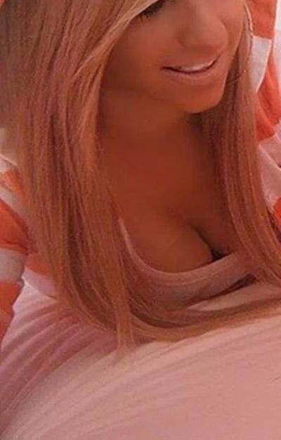 Meet Carli (25) from Michigan | Explicit Casual Dating