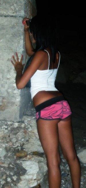 Meet Dina (30) from Tennessee | Explicit Casual Dating