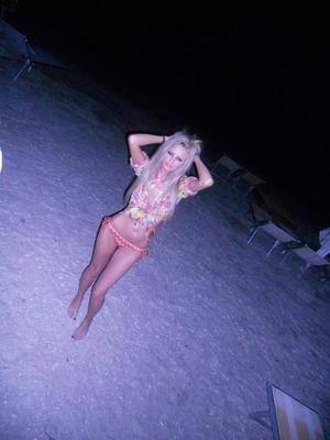 Kenzie, 23, Pennsylvania | No-Nonsense Hookup Profile