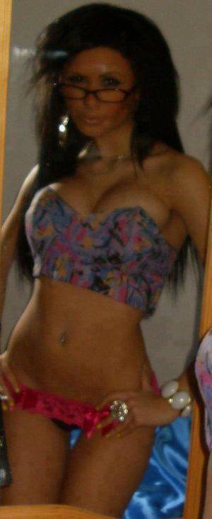 Connect with Karli (29) | Kentucky Adult Fun