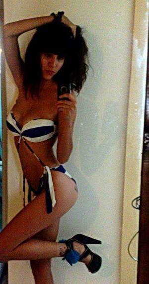 Meet Salma (22) from California | Explicit Casual Dating