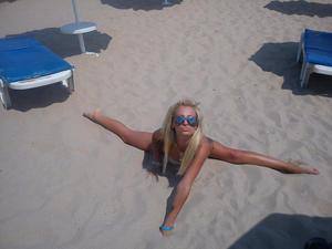 Meet Yesenia (22) from Wisconsin | Explicit Casual Dating