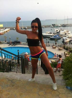 Helen, 19, British Colombia | No-Nonsense Hookup Profile