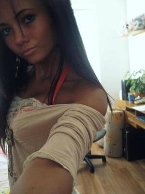 Meet Julissa (20) from Virginia | Explicit Casual Dating