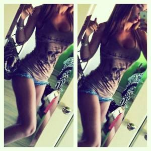Meet Erin (18) from California | Explicit Casual Dating