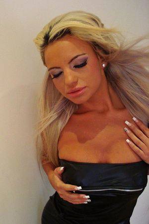 Arielle (19) in Texas | Direct Adult Encounters