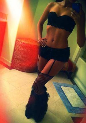 Meet Juana (21) from Rhode Island | Explicit Casual Dating