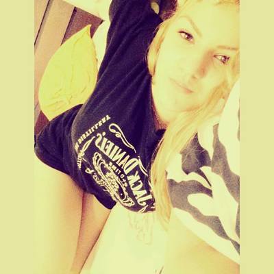 Meet local singles like Celia from California who want to fuck tonight