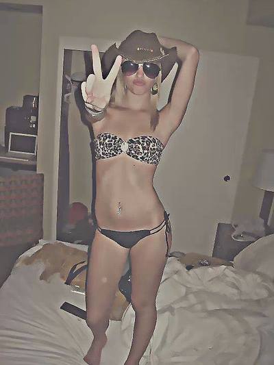 Escorts like Aimee are down to fuck you now!