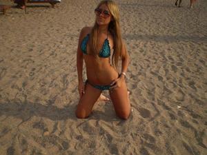 Cindy from Wilburton, Oklahoma is looking for adult webcam chat