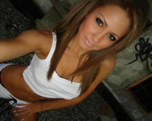 Kayleen from California is looking for adult webcam chat