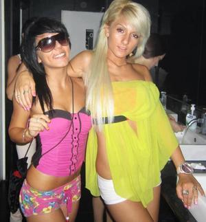 Roxanne from New York is interested in nsa sex with a nice, young man