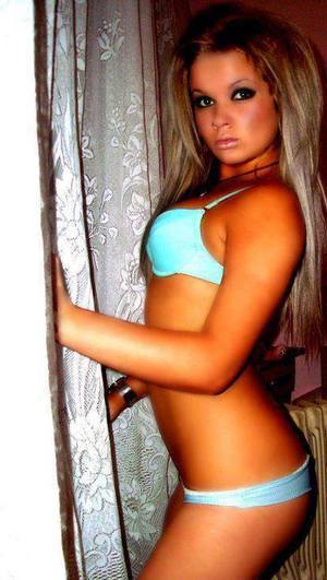 Nyla from California is looking for adult webcam chat
