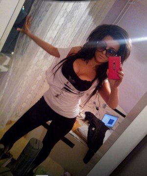 Jade is a cheater looking for a guy like you!