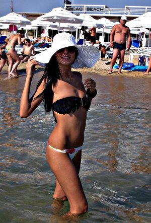 Amaya is a cheater looking for a guy like you!