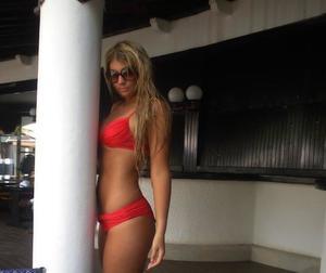 Meet local singles like Brittni from New York who want to fuck tonight