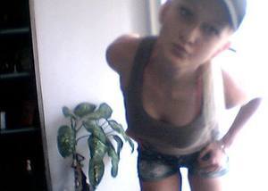 Elise from Washington is looking for adult webcam chat