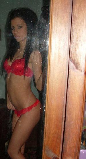 Escorts like Brittanie are down to fuck you now!