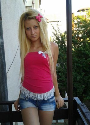Loyce from  is interested in nsa sex with a nice, young man
