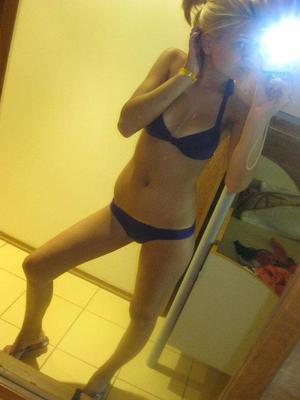 Nena from  is looking for adult webcam chat