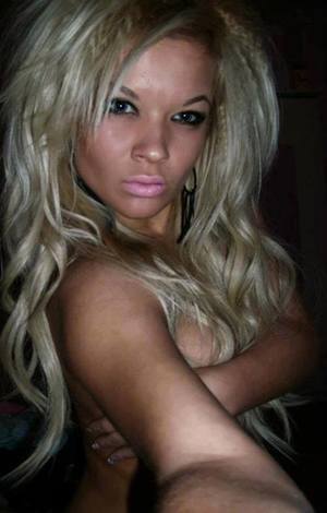 Lilliana from Columbus, Kansas is looking for adult webcam chat