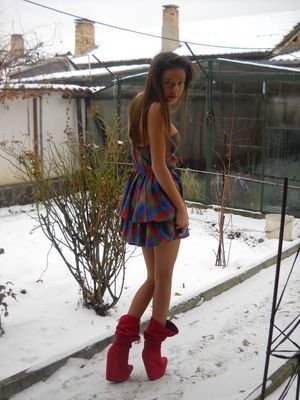 Escorts like Lakeisha are down to fuck you now!