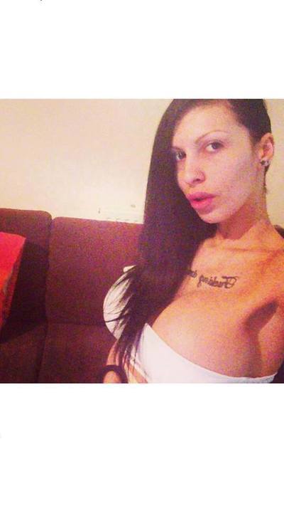 Meredith from California is the best local fuck buddy you can ever find