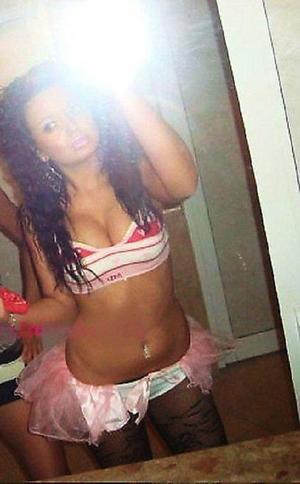Meet local singles like Ariel from Pennsylvania who want to fuck tonight