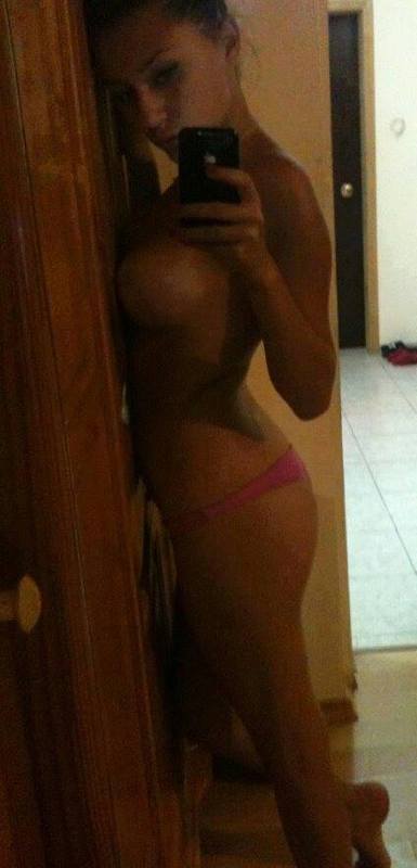 Ryleigh is a cheater looking for a guy like you!