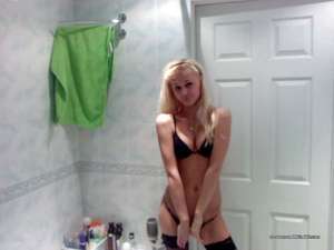 Amira from  is looking for adult webcam chat