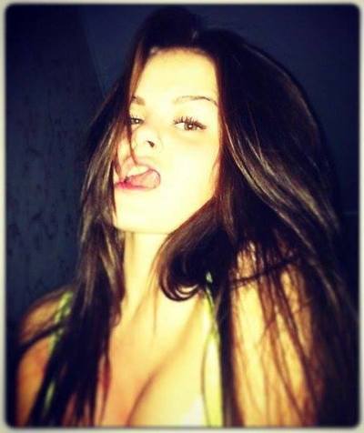Aimee from California is looking for adult webcam chat