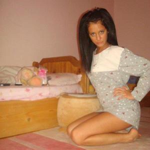 Marisa from Michigan is interested in nsa sex with a nice, young man