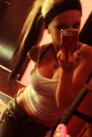 Lori from Ontario is looking for adult webcam chat