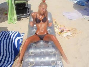 Escorts like Kendall are down to fuck you now!