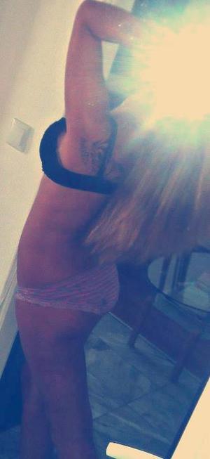 Cheryll from Essex Junction, Vermont is looking for adult webcam chat