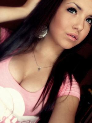 Ashton is a cheater looking for a guy like you!
