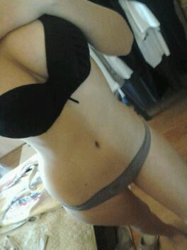 Looking for girls down to fuck? Gianna from Virginia is your girl
