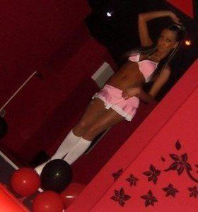 Kathrine from Quebec is looking for adult webcam chat